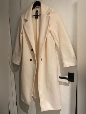 Boohoo double breasted cream coat Peacoat - nwt
